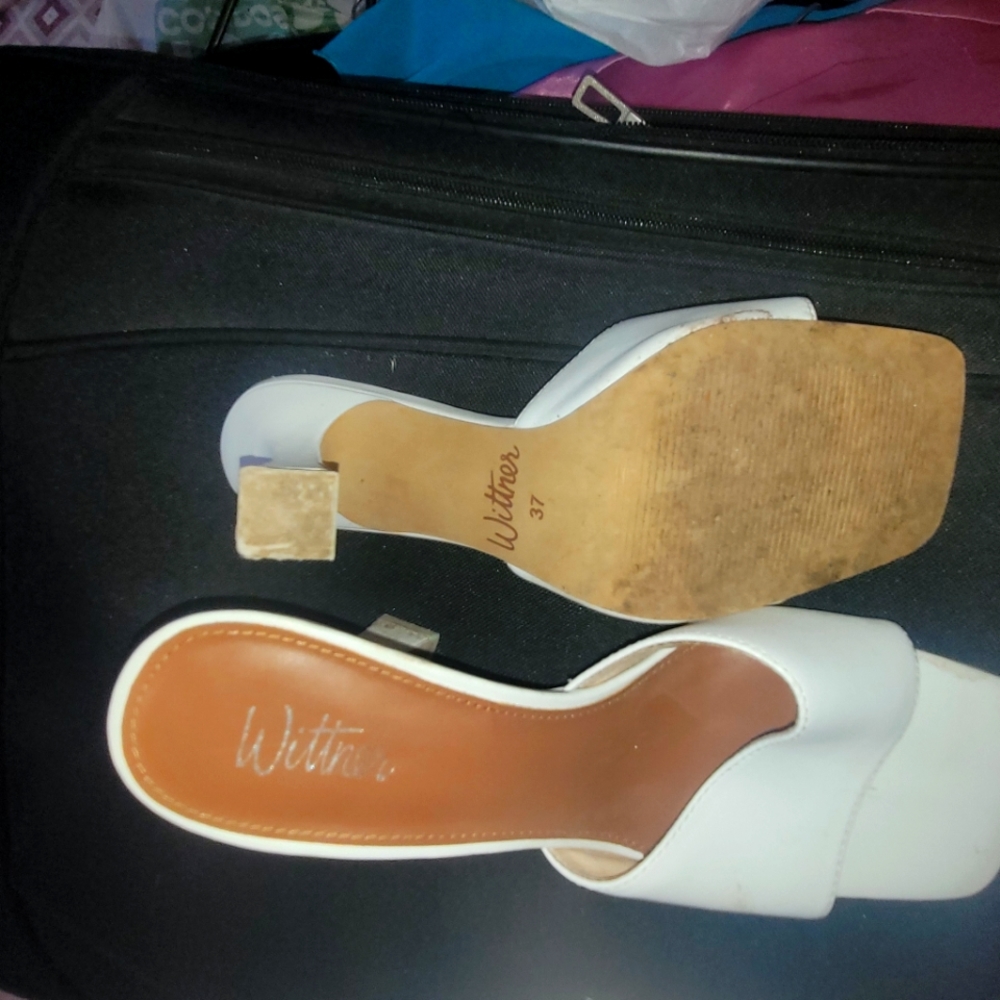 White block heels.size 37.